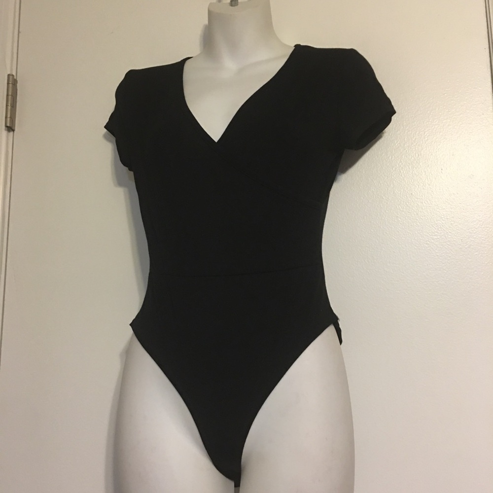 Boohoo petite basic wrap Victors bodysuit - Picture 5 of 7